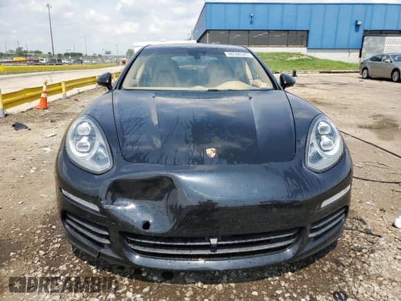 ✅ 2014 Porsche Panamera S E-Hybrid • VIN: WP0AD2A79EL044276 • Lot: 66540345. Wystawiony na Copart z przebiegiem Nie podano. Bezpłatny archiwum sprzedaży aukcyjnych z USA i szczegółowy raport historii pojazdu na DreamBid. Zdjęcie 5.