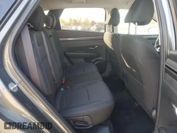 ✅ 2022 Hyundai Tucson SEL • VIN: 5NMJBCAE4NH061840 • Lot: 77020624. Wystawiony na Copart z przebiegiem 40 778 mil. Bezpłatny archiwum sprzedaży aukcyjnych z USA i szczegółowy raport historii pojazdu na DreamBid. Zdjęcie 11.