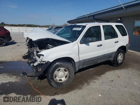 ✅ 2007 Ford Escape XLS • VIN: 1FMYU02Z17KA02515 • Lot: 92854785. Listed on Copart with 165,836 mi. Free auction sales archive from the USA and detailed vehicle history report at DreamBid. Image 1.