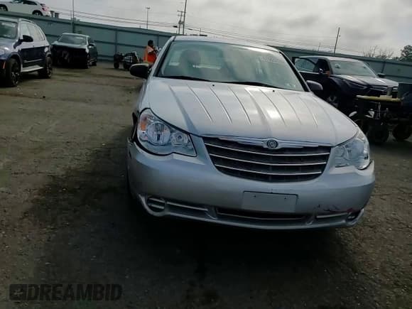 ✅ 2007 Chrysler Sebring • VIN: 1C3LC46KX7N602054 • Lot: 67665725. Listed on Copart with 88,538 mi. Free auction sales archive from the USA and detailed vehicle history report at DreamBid. Image 13.