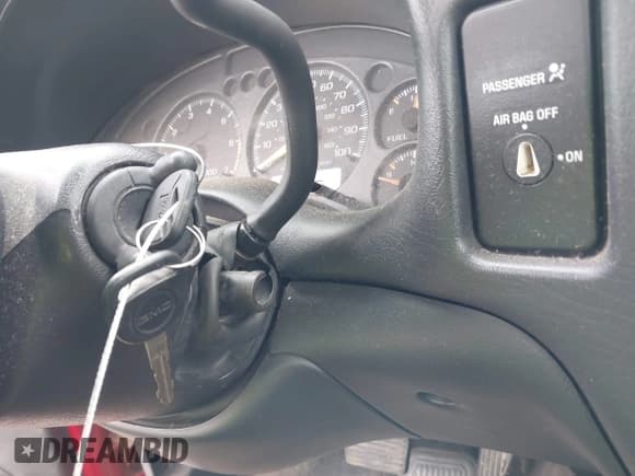 ✅ 2001 GMC Sonoma SL • VIN: 1GTCS14561K182425 • Lot: 42270812. Wystawiony na IAAI z przebiegiem 230 344 mil. Bezpłatny archiwum sprzedaży aukcyjnych z USA i szczegółowy raport historii pojazdu na DreamBid. Zdjęcie 11.