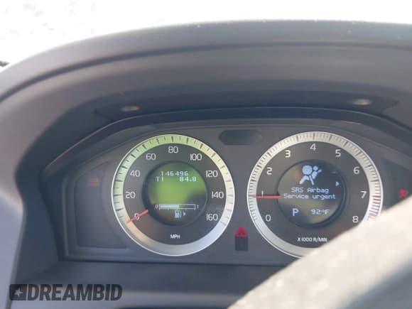 ✅ 2010 Volvo XC60 3.0T • VIN: YV4992DZ1A2063919 • Lot: 42785861. Listed on IAAI with 146,496 mi. Free auction sales archive from the USA and detailed vehicle history report at DreamBid. Image 7.