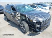 ✅ 2019 Jeep Cherokee Limited • VIN: 1C4PJLDB1KD325275 • Лот: 42599196. Опубликован ранее на IAAI с пробегом 64 429 миль. Бесплатный доступ к архиву аукционных продаж из США и подробный отчёт об истории автомобиля на DreamBid. Изображение 6.