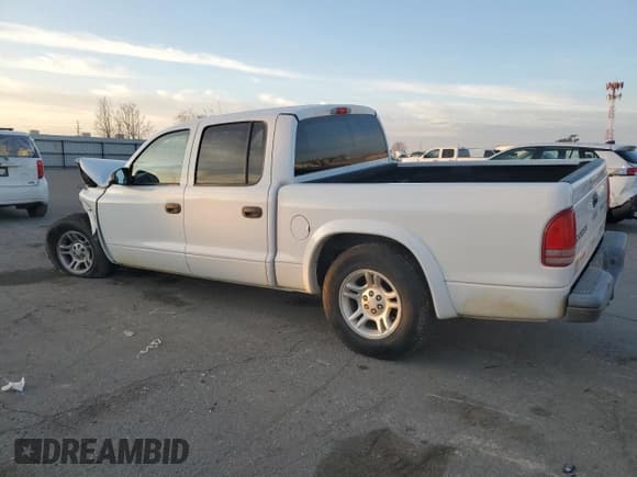 ✅ 2004 Dodge Dakota Sport • VIN: 1D7HL38K74S663700 • Lot: 86971564. Wystawiony na Copart z przebiegiem Nie podano. Bezpłatny archiwum sprzedaży aukcyjnych z USA i szczegółowy raport historii pojazdu na DreamBid. Zdjęcie 2.
