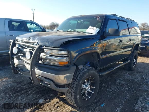 ✅ 2001 Chevrolet Suburban LS • VIN: 3GNEC16T61G284128 • Лот: 41102555. Опубликован ранее на IAAI с пробегом 198 323 миль. Бесплатный доступ к архиву аукционных продаж из США и подробный отчёт об истории автомобиля на DreamBid. Изображение 2.