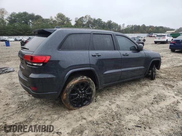 ✅ 2018 Jeep Grand Cherokee Altitude • VIN: 1C4RJEAG0JC281455 • Lot: 90625995. Listed on Copart with 141,359 mi. Free auction sales archive from the USA and detailed vehicle history report at DreamBid. Image 3.