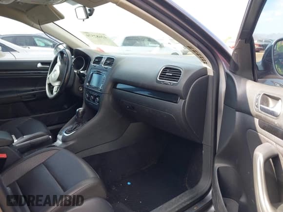 ✅ 2014 Volkswagen Jetta TDI w/Sunroof • VIN: 3VWPL7AJ8EM600921 • Lot: 42682570. Listed on IAAI with 148,591 mi. Free auction sales archive from the USA and detailed vehicle history report at DreamBid. Image 5.