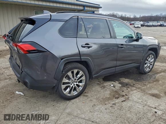 ✅ 2020 Toyota RAV4 XLE Premium • VIN: 2T3A1RFV9LC129123 • Lot: 94220135. Listed on Copart with 52,320 mi. Free auction sales archive from the USA and detailed vehicle history report at DreamBid. Image 3.