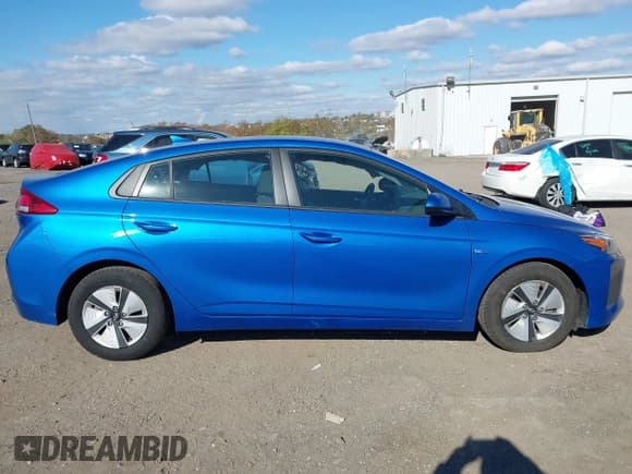 ✅ 2018 Hyundai Ioniq Blue • VIN: KMHC65LC1JU102735 • Lot: 43529622. Wystawiony na IAAI z przebiegiem 100 034 mil. Bezpłatny archiwum sprzedaży aukcyjnych z USA i szczegółowy raport historii pojazdu na DreamBid. Zdjęcie 14.