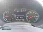 2019 Chevrolet Malibu LT z VIN 1G1ZD5ST5KF114469, wystawiony jako IAAI lot #43414562 z przebiegiem 99 625 mil mil oraz . Historia ofert i sprzedaży dostępna na DreamBid. Obrazek 7.