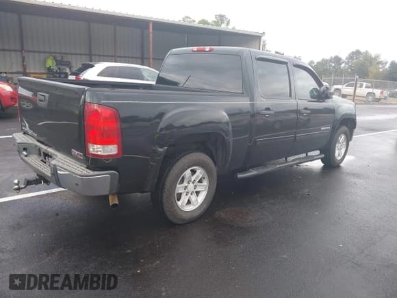 ✅ 2011 GMC Sierra 1500 SLE • VIN: 3GTP1VE05BG195206 • Лот: 43384782. Опубликован ранее на IAAI с пробегом 175 768 миль. Бесплатный доступ к архиву аукционных продаж из США и подробный отчёт об истории автомобиля на DreamBid. Изображение 4.