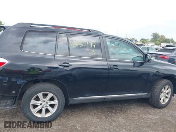 ✅ 2012 Toyota Highlander • VIN: 5TDBK3EH6CS145452 • Lot: 43150194. Wystawiony na IAAI z przebiegiem 203 053 mil. Bezpłatny archiwum sprzedaży aukcyjnych z USA i szczegółowy raport historii pojazdu na DreamBid. Zdjęcie 13.
