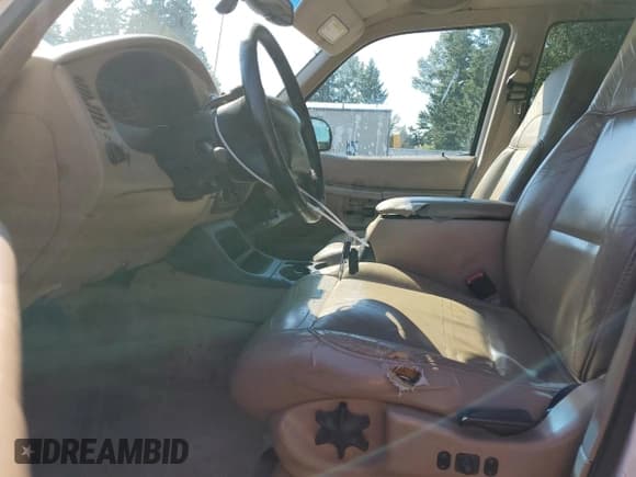 ✅ 1999 Mercury Mountaineer • VIN: 4M2ZU55P2XUJ37727 • Lot: 70223955. Listed on Copart with 184,579 mi. Free auction sales archive from the USA and detailed vehicle history report at DreamBid. Image 7.