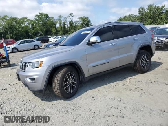 ✅ 2017 Jeep Grand Cherokee Limited • VIN: 1C4RJFBG5HC760341 • Lot: 68498205. Listed on Copart with 142,936 mi. Free auction sales archive from the USA and detailed vehicle history report at DreamBid. Image 1.