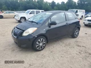 ✅ 2011 Toyota Yaris • VIN: JTDJT4K34B5334256 • Lot: 67606955. Wystawiony na Copart z przebiegiem 115 438 mil. Bezpłatny archiwum sprzedaży aukcyjnych z USA i szczegółowy raport historii pojazdu na DreamBid. Zdjęcie 1.