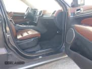 ✅ 2015 Jeep Grand Cherokee Summit • VIN: 1C4RJFJG4FC143379 • Lot: 43517755. Wystawiony na IAAI z przebiegiem 116 420 mil. Bezpłatny archiwum sprzedaży aukcyjnych z USA i szczegółowy raport historii pojazdu na DreamBid. Zdjęcie 5.