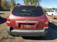 2005 Hyundai Tucson GLS z VIN KM8JN12D75U112964, wystawiony jako Copart lot #75042354 z przebiegiem 77 827 mil mil oraz Szkoda całkowita • Salvage title. Historia ofert i sprzedaży dostępna na DreamBid. Obrazek 6.
