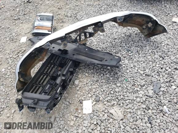 2016 Chevrolet Silverado 1500 Work Truck z VIN 1GCNKNEH9GZ357985, wystawiony jako Copart lot #68695764 z przebiegiem 115 134 mil mil oraz Szkoda całkowita • Salvage title. Historia ofert i sprzedaży dostępna na DreamBid. Obrazek 12.