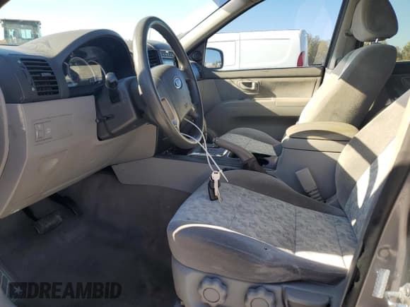 ✅ 2008 Kia Sorento LX • VIN: KNDJD735185819123 • Лот: 87216825. Опубликован ранее на Copart с пробегом 182 780 миль. Бесплатный доступ к архиву аукционных продаж из США и подробный отчёт об истории автомобиля на DreamBid. Изображение 7.