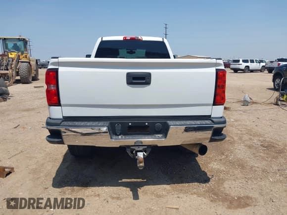 ✅ 2016 Chevrolet Silverado 2500HD LT • VIN: 1GC1KVE89GF211019 • Лот: 42670083. Опубликован ранее на IAAI с пробегом 204 428 миль. Бесплатный доступ к архиву аукционных продаж из США и подробный отчёт об истории автомобиля на DreamBid. Изображение 16.
