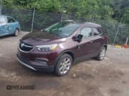 ✅ 2017 Buick Encore Premium • VIN: KL4CJHSB6HB104879 • Lot: 42672616. Wystawiony na IAAI z przebiegiem 60 821 mil. Bezpłatny archiwum sprzedaży aukcyjnych z USA i szczegółowy raport historii pojazdu na DreamBid. Zdjęcie 2.