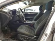 ✅ 2018 Ford Fusion SE • VIN: 3FA6P0LU3JR209230 • Lot: 95181755. Wystawiony na Copart z przebiegiem 166 749 mil. Bezpłatny archiwum sprzedaży aukcyjnych z USA i szczegółowy raport historii pojazdu na DreamBid. Zdjęcie 7.