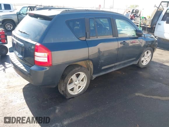 ✅ 2007 Jeep Compass Sport • VIN: 1J8FT470X7D340346 • Лот: 42477068. Опубликован ранее на IAAI с пробегом 149 349 миль. Бесплатный доступ к архиву аукционных продаж из США и подробный отчёт об истории автомобиля на DreamBid. Изображение 4.