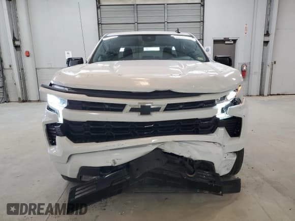 ✅ 2022 Chevrolet Silverado 1500 RST • VIN: 1GCUDEED3NZ621847 • Лот: 68490455. Опубликован ранее на Copart с пробегом 55 824 миль. Бесплатный доступ к архиву аукционных продаж из США и подробный отчёт об истории автомобиля на DreamBid. Изображение 5.