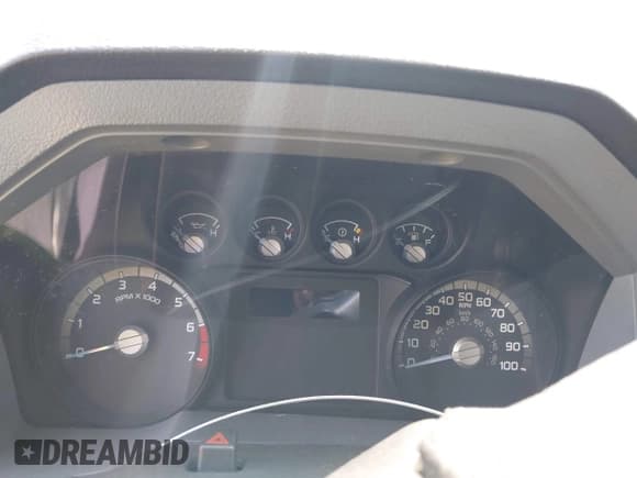 ✅ 2016 Ford F-250 XL • VIN: 1FD7X2B67GEC87420 • Lot: 42014966. Wystawiony na IAAI z przebiegiem Nie podano. Bezpłatny archiwum sprzedaży aukcyjnych z USA i szczegółowy raport historii pojazdu na DreamBid. Zdjęcie 7.