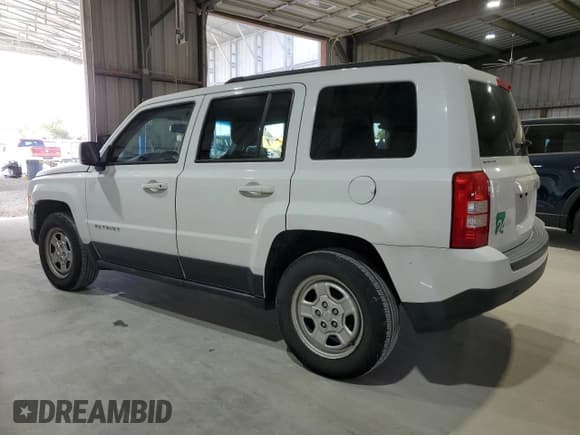 ✅ 2017 Jeep Patriot Sport • VIN: 1C4NJPBA4HD149954 • Lot: 90247605. Listed on Copart with 142,257 mi. Free auction sales archive from the USA and detailed vehicle history report at DreamBid. Image 2.