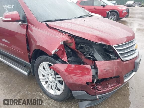 ✅ 2015 Chevrolet Traverse LT • VIN: 1GNKRGKD3FJ107593 • Lot: 43397778. Wystawiony na IAAI z przebiegiem 172 423 mil. Bezpłatny archiwum sprzedaży aukcyjnych z USA i szczegółowy raport historii pojazdu na DreamBid. Zdjęcie 6.