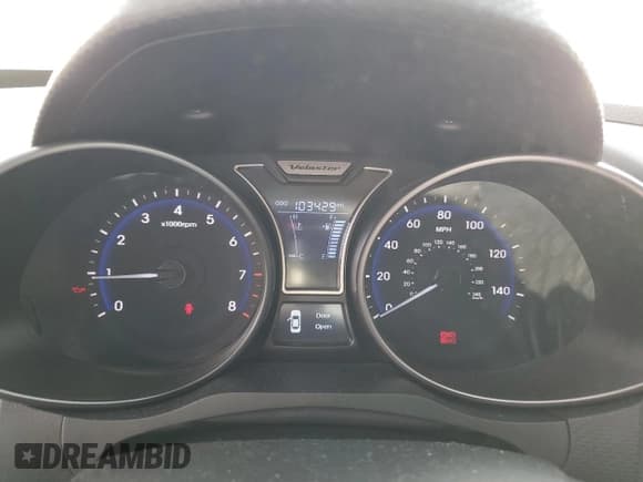 ✅ 2015 Hyundai Veloster Turbo • VIN: KMHTC6AEXFU227792 • Lot: 80264904. Wystawiony na Copart z przebiegiem 103 429 mil. Bezpłatny archiwum sprzedaży aukcyjnych z USA i szczegółowy raport historii pojazdu na DreamBid. Zdjęcie 9.