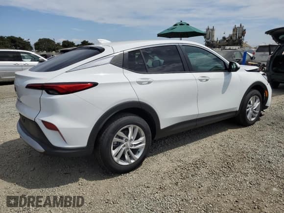 ✅ 2025 Buick Envista Preferred • VIN: KL47LAEP3SB232868 • Lot: 69886275. Wystawiony na Copart z przebiegiem 2 582 mil. Bezpłatny archiwum sprzedaży aukcyjnych z USA i szczegółowy raport historii pojazdu na DreamBid. Zdjęcie 3.