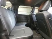 ✅ 2022 Ram 3500 Tradesman • VIN: 3C63R3GL7NG314484 • Lot: 62134525. Wystawiony na Copart z przebiegiem 45 899 mil. Bezpłatny archiwum sprzedaży aukcyjnych z USA i szczegółowy raport historii pojazdu na DreamBid. Zdjęcie 10.