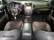 ✅ 2014 Kia Sorento SX • VIN: 5XYKW4A71EG474437 • Lot: 93038955. Listed on Copart with 134,702 mi. Free auction sales archive from the USA and detailed vehicle history report at DreamBid. Image 8.