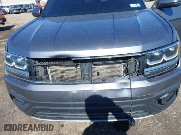 ✅ 2019 Volkswagen Atlas SE • VIN: 1V2UR2CA9KC556024 • Lot: 41826143. Listed on IAAI with 111,982 mi. Free auction sales archive from the USA and detailed vehicle history report at DreamBid. Image 6.