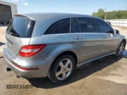 ✅ 2011 Mercedes-Benz R 350 • VIN: 4JGCB6FE9BA132874 • Лот: 72996554. Опубликован ранее на Copart с пробегом 184 523 миль. Бесплатный доступ к архиву аукционных продаж из США и подробный отчёт об истории автомобиля на DreamBid. Изображение 3.