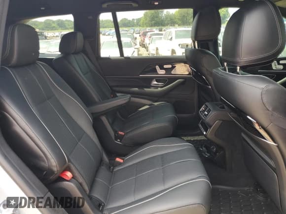 ✅ 2024 Mercedes-Benz GLS 580 • VIN: 4JGFF8FE0RB204367 • Lot: 69312105. Wystawiony na Copart z przebiegiem 10 903 mil. Bezpłatny archiwum sprzedaży aukcyjnych z USA i szczegółowy raport historii pojazdu na DreamBid. Zdjęcie 10.