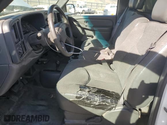 ✅ 2006 Chevrolet Silverado 3500 SRW Wrk Trk • VIN: 1GCHK34U26E180847 • Lot: 69645095. Listed on Copart with 164,931 mi. Free auction sales archive from the USA and detailed vehicle history report at DreamBid. Image 7.