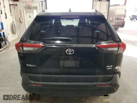 ✅ 2024 Toyota RAV4 XLE • VIN: 2T3P1RFVXRW440190 • Лот: 93631165. Опубликован ранее на Copart с пробегом 36 805 миль. Бесплатный доступ к архиву аукционных продаж из США и подробный отчёт об истории автомобиля на DreamBid. Изображение 6.