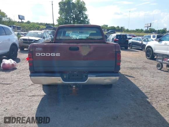 ✅ 2001 Dodge 1500 • VIN: 3B7HC13Z31M294454 • Lot: 42979699. Listed on IAAI with 243,694 mi. Free auction sales archive from the USA and detailed vehicle history report at DreamBid. Image 13.