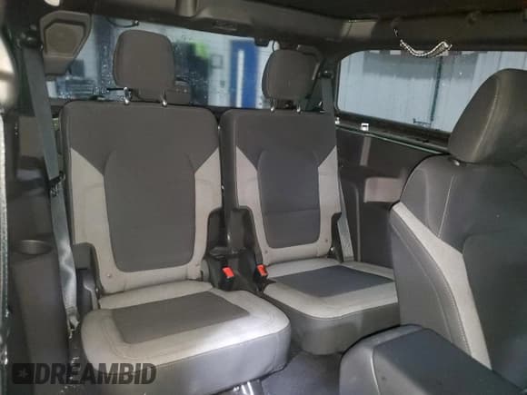 ✅ 2022 Ford Bronco Outer Banks • VIN: 1FMDE5AH6NLB78114 • Lot: 89455255. Wystawiony na Copart z przebiegiem 39 883 mil. Bezpłatny archiwum sprzedaży aukcyjnych z USA i szczegółowy raport historii pojazdu na DreamBid. Zdjęcie 11.