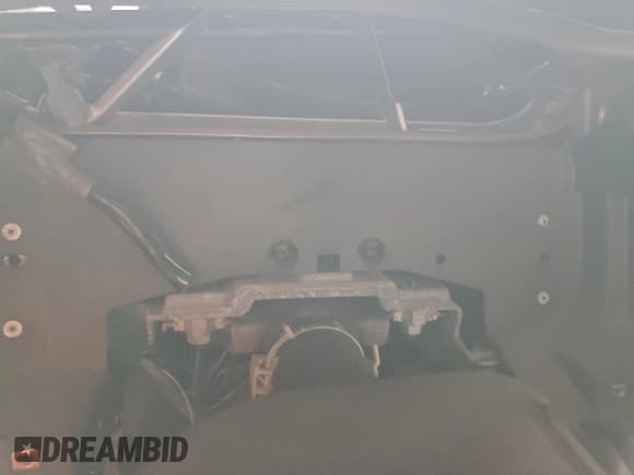 ✅ 2005 Chevrolet Suburban LT • VIN: 3GNEC16Z35G294867 • Лот: 55535585. Опубликован ранее на Copart с пробегом Не указан. Бесплатный доступ к архиву аукционных продаж из США и подробный отчёт об истории автомобиля на DreamBid. Изображение 9.