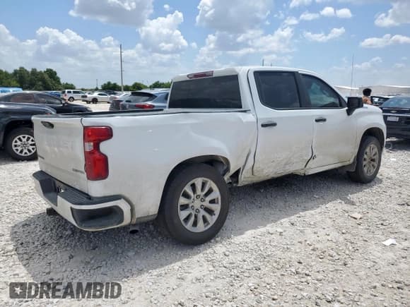 ✅ 2024 Chevrolet Silverado 1500 Custom • VIN: 3GCPABEK9RG236771 • Lot: 66720545. Wystawiony na Copart z przebiegiem 33 863 mil. Bezpłatny archiwum sprzedaży aukcyjnych z USA i szczegółowy raport historii pojazdu na DreamBid. Zdjęcie 3.
