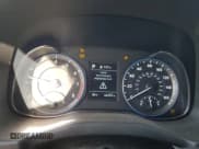 ✅ 2019 Hyundai Kona SE • VIN: KM8K1CAA2KU374101 • Лот: 70712853. Опубликован ранее на Copart с пробегом 66 287 миль. Бесплатный доступ к архиву аукционных продаж из США и подробный отчёт об истории автомобиля на DreamBid. Изображение 9.