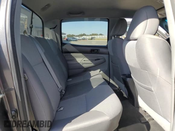 ✅ 2015 Toyota Tacoma PreRunner • VIN: 3TMJU4GN0FM179549 • Lot: 81349905. Wystawiony na Copart z przebiegiem 143 428 mil. Bezpłatny archiwum sprzedaży aukcyjnych z USA i szczegółowy raport historii pojazdu na DreamBid. Zdjęcie 10.