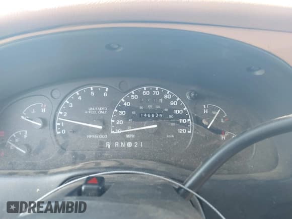 ✅ 1996 Ford Explorer XL • VIN: 1FMDU32XXTUA15079 • Lot: 41325714. Listed on IAAI with 146,639 mi. Free auction sales archive from the USA and detailed vehicle history report at DreamBid. Image 7.