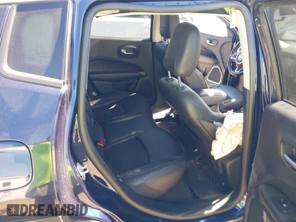 ✅ 2021 Jeep Compass Latitude • VIN: 3C4NJDBB8MT584150 • Lot: 43445921. Listed on IAAI with 91,909 mi. Free auction sales archive from the USA and detailed vehicle history report at DreamBid. Image 8.