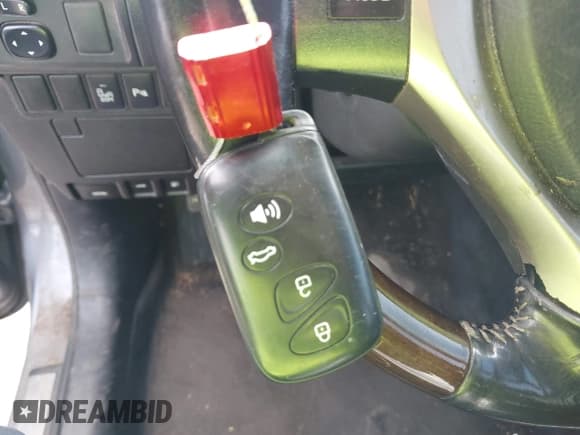 ✅ 2015 Lexus ES 330 • VIN: JTHBK1GG2F2199737 • Лот: 43445367. Опубликован ранее на IAAI с пробегом 211 881 миль. Бесплатный доступ к архиву аукционных продаж из США и подробный отчёт об истории автомобиля на DreamBid. Изображение 11.