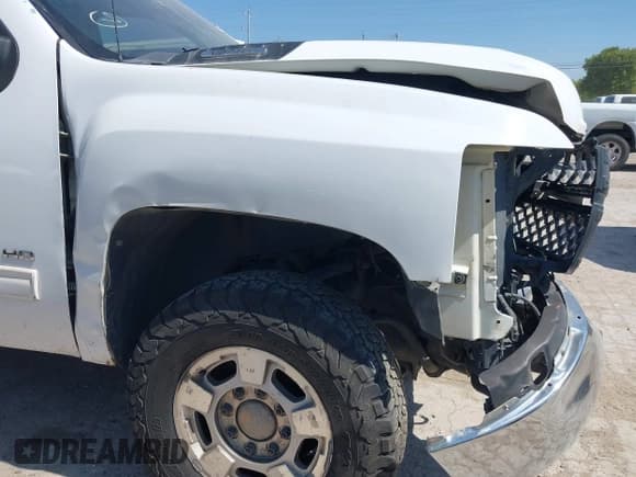 ✅ 2012 Chevrolet Silverado 2500HD LT • VIN: 1GC2KXCG4CZ193094 • Lot: 43150484. Wystawiony na IAAI z przebiegiem 228 181 mil. Bezpłatny archiwum sprzedaży aukcyjnych z USA i szczegółowy raport historii pojazdu na DreamBid. Zdjęcie 6.